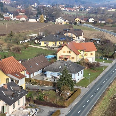 Ferienwohnung Moni Geiseldorf ภายนอก รูปภาพ