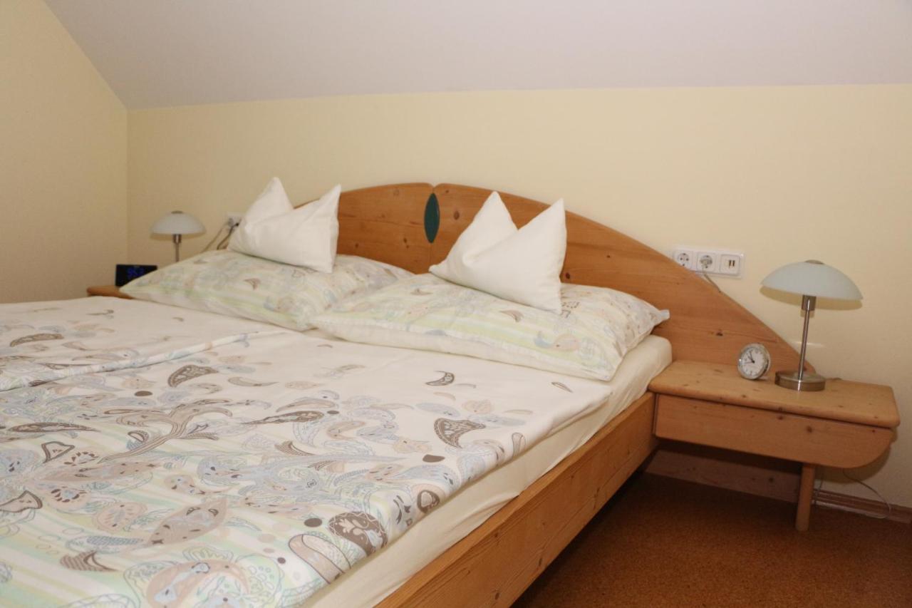 Ferienwohnung Moni Geiseldorf ภายนอก รูปภาพ