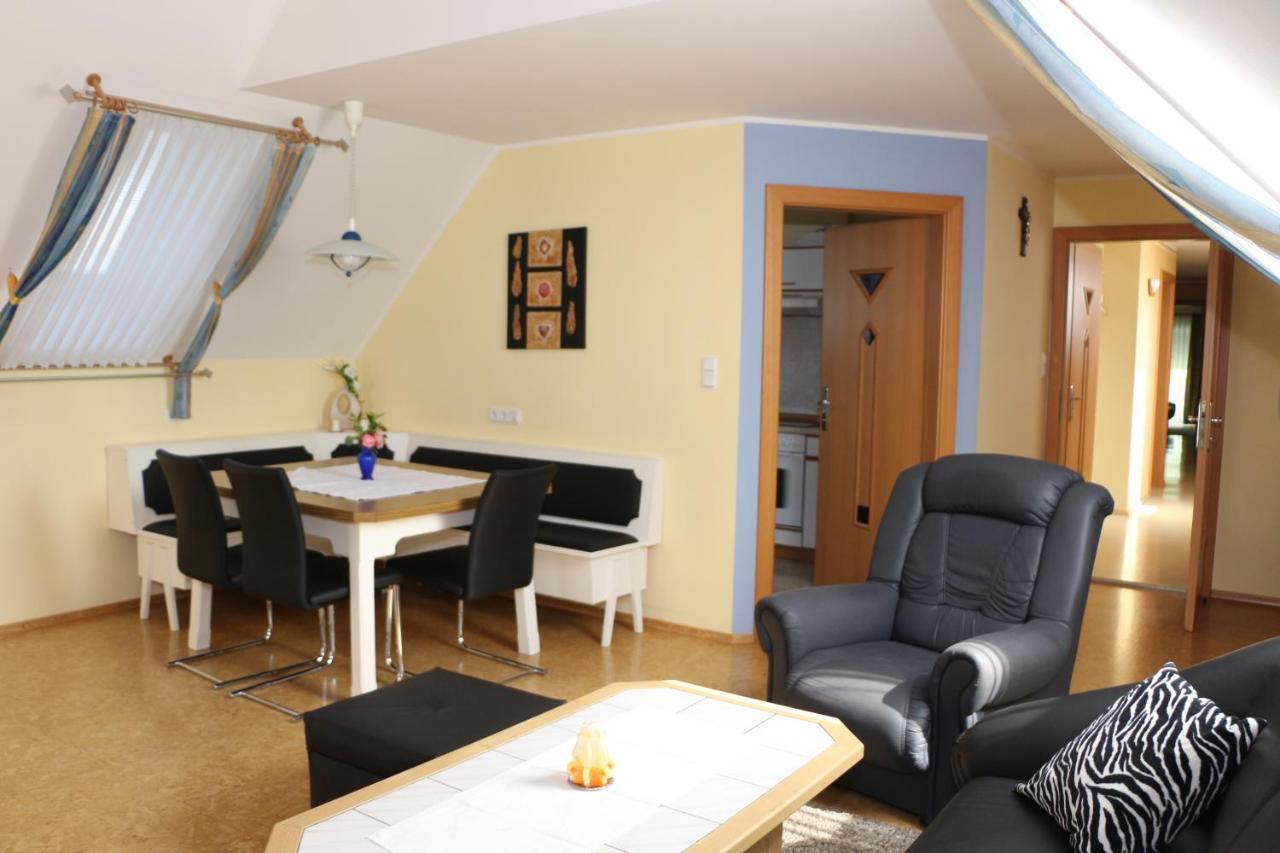 Ferienwohnung Moni Geiseldorf ภายนอก รูปภาพ