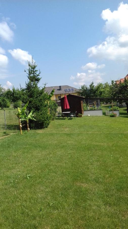 Ferienwohnung Moni Geiseldorf ภายนอก รูปภาพ